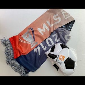 MLS Cup 2014 soccer Championship reversible scarf and size 4 soccer ball